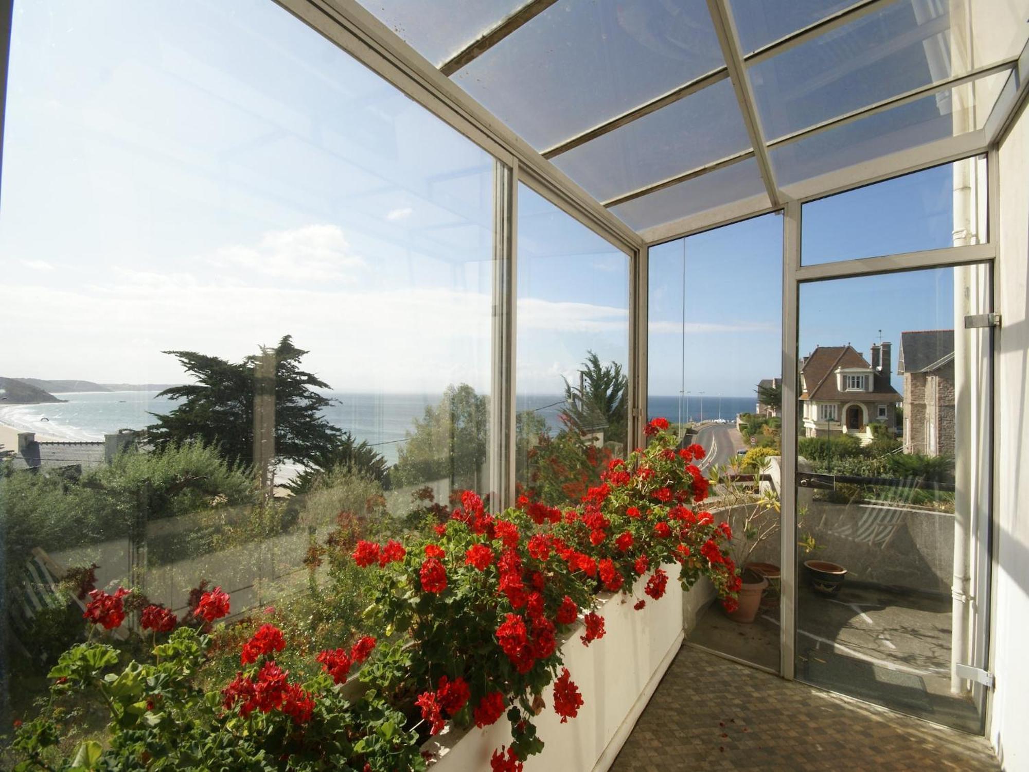 Beautiful Holiday Home With Sea View In Erquy Luaran gambar